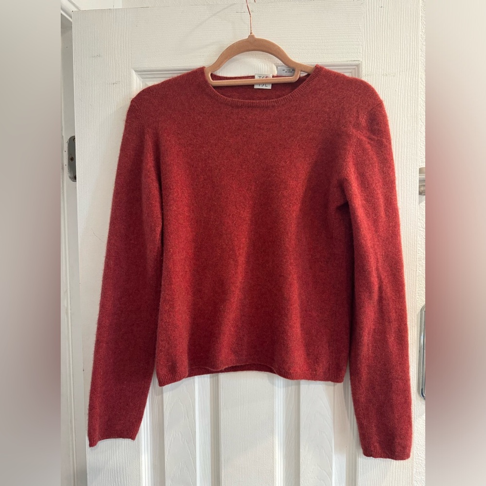 TSE Dark Red Cashmere Sweater Size M